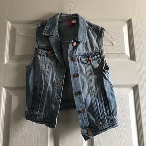 H&M cutoff denim jacket